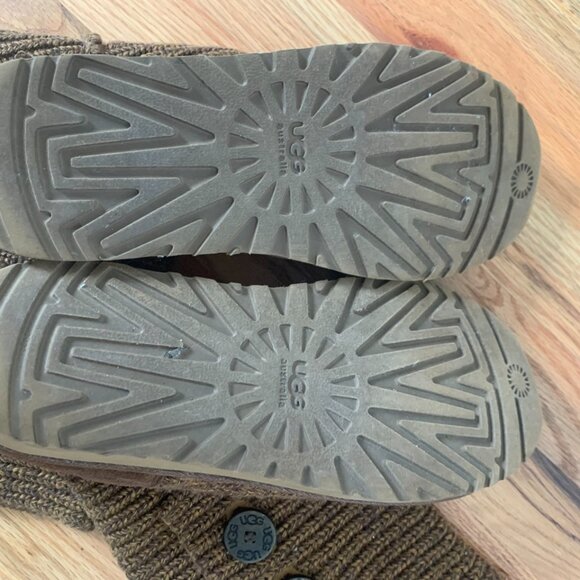 Ugg Classic Cardy Boot - Picture 3 of 6